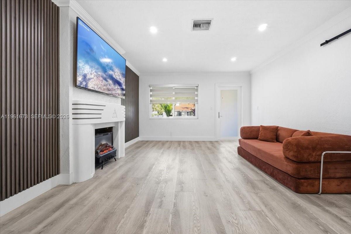 SILVER CREST - Residential