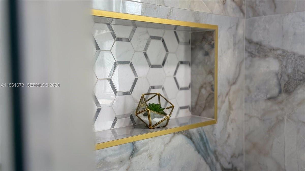 SILVER CREST - Residential