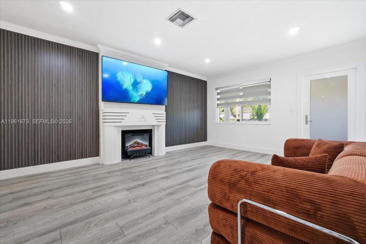 SILVER CREST - Residential