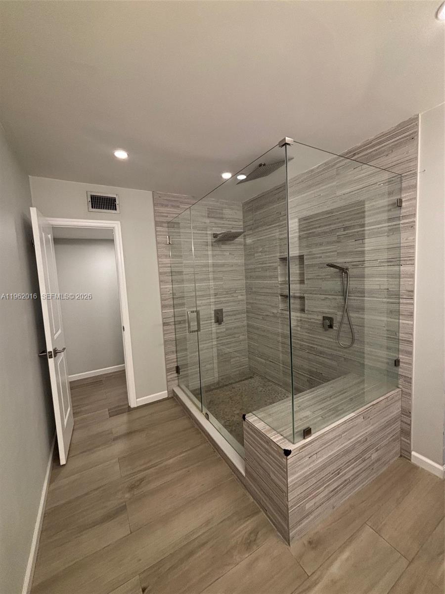 MIAMI LAKES WINDMILL GATE - Residential Lease