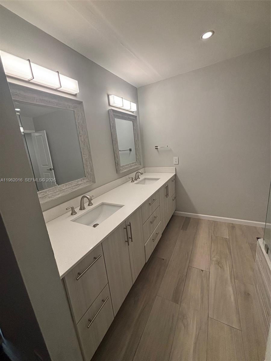 MIAMI LAKES WINDMILL GATE - Residential Lease