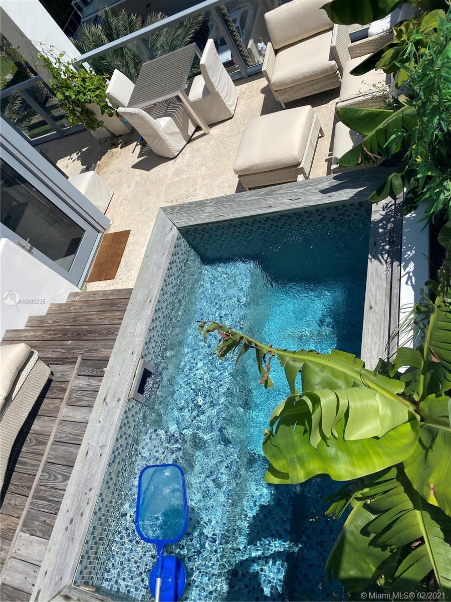 OCEAN SEVEN CONDO - Residential