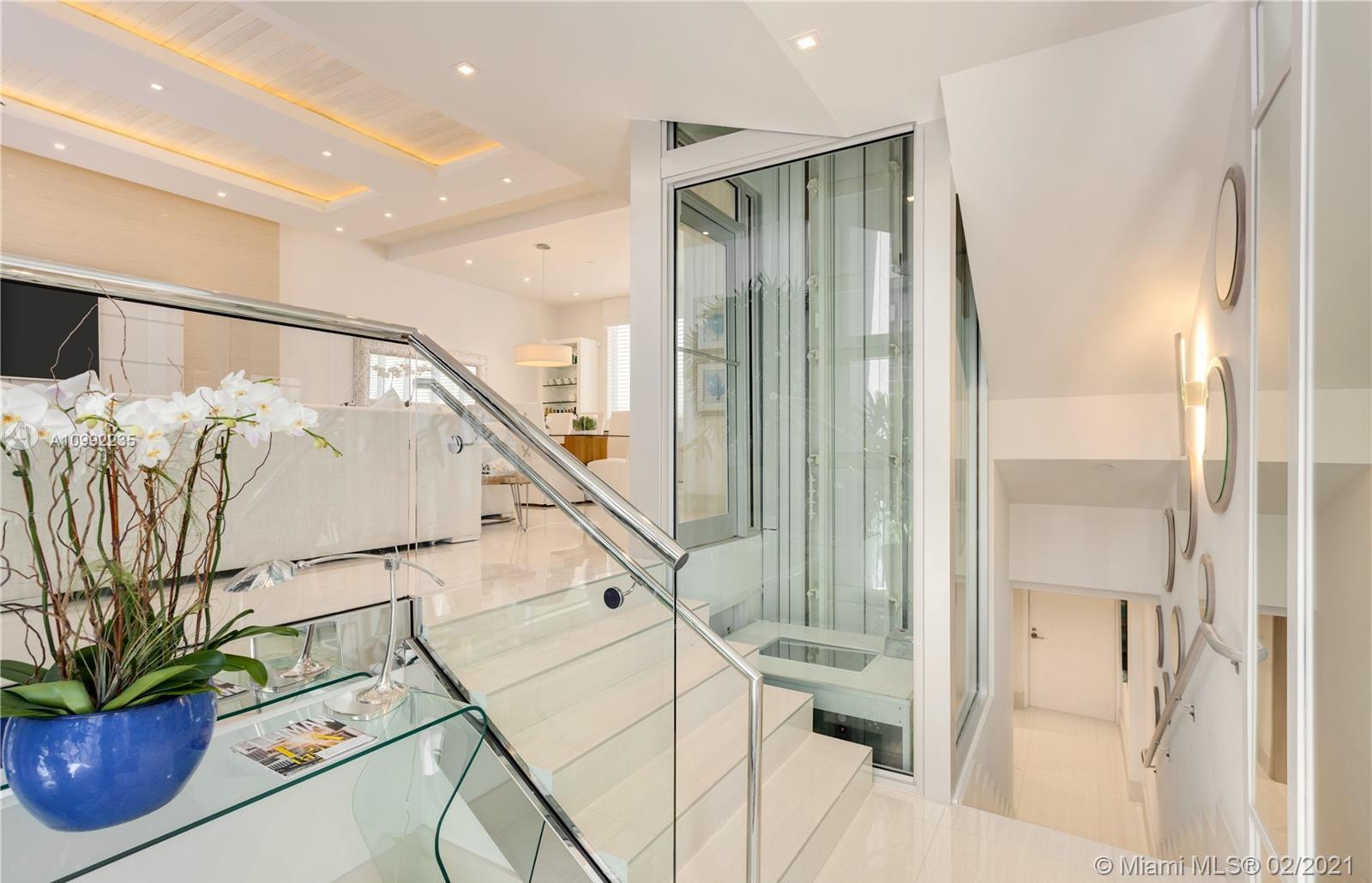 OCEAN SEVEN CONDO - Residential