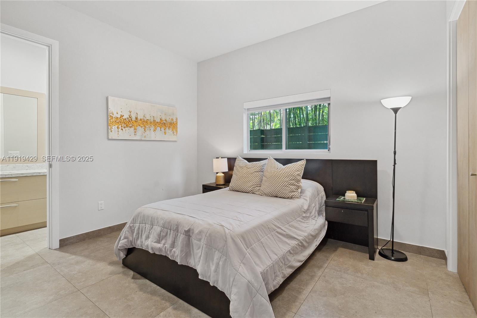 BLAINE RESIDENCES CONDO - Residential Lease