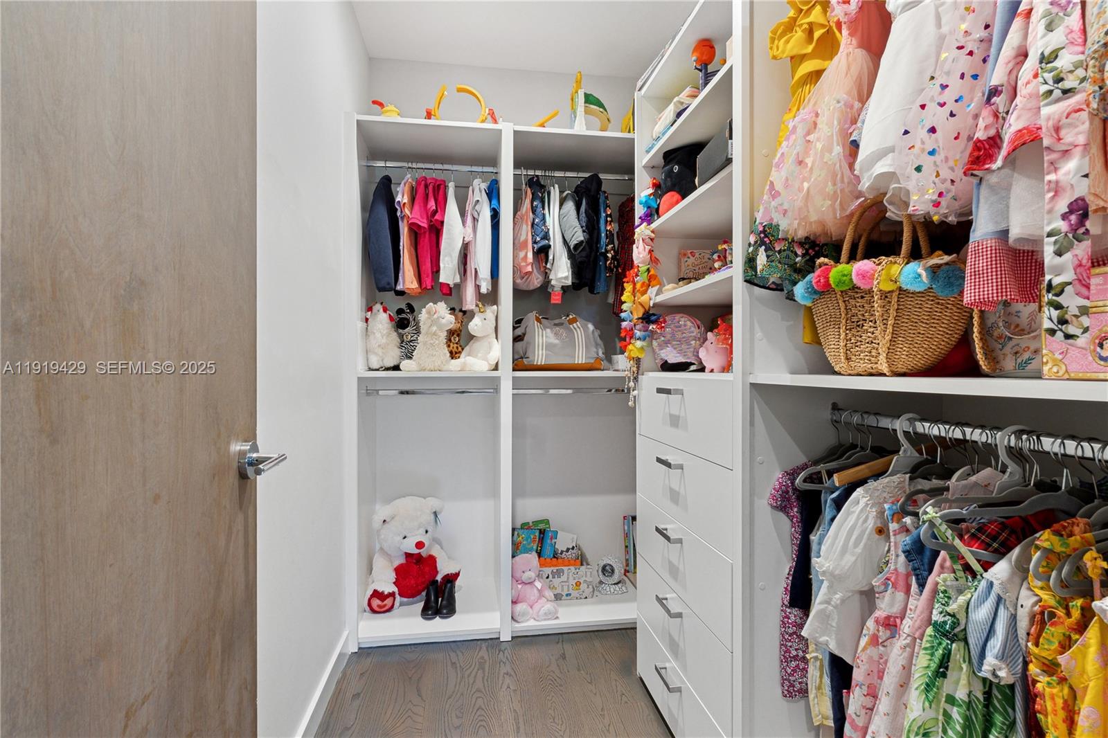 BLAINE RESIDENCES CONDO - Residential Lease