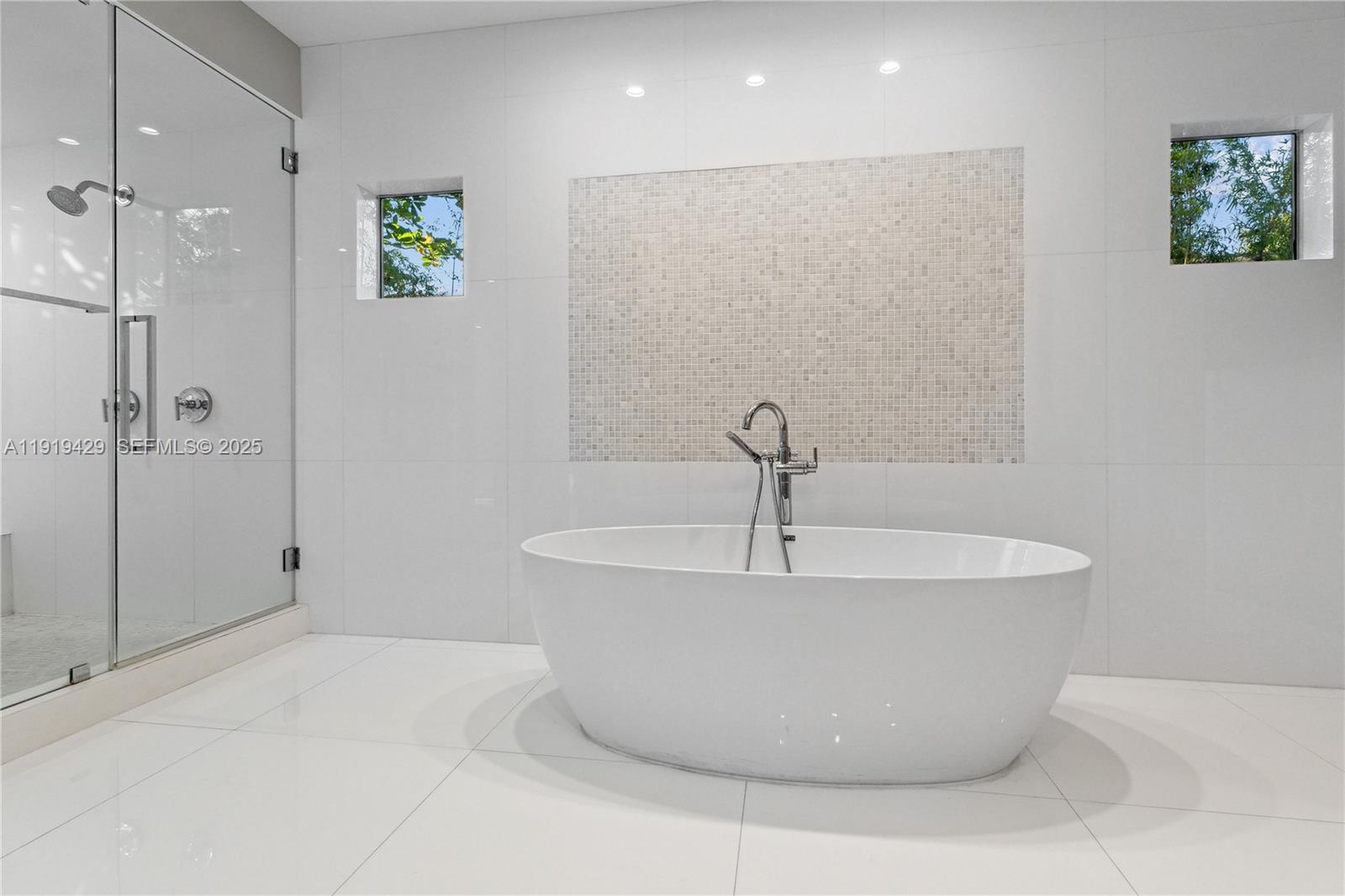 BLAINE RESIDENCES CONDO - Residential Lease