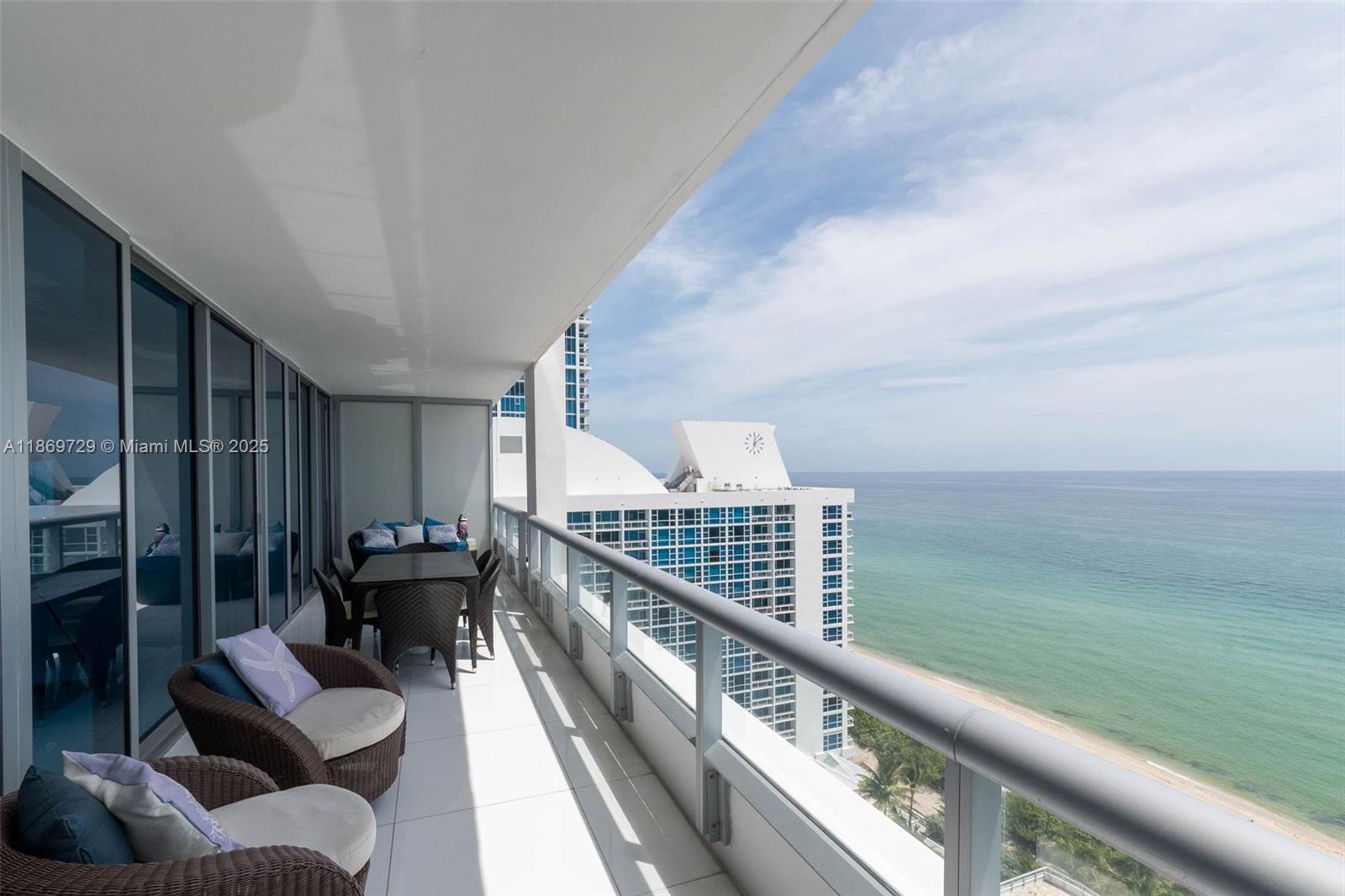 6799 Collins Ave 1704
