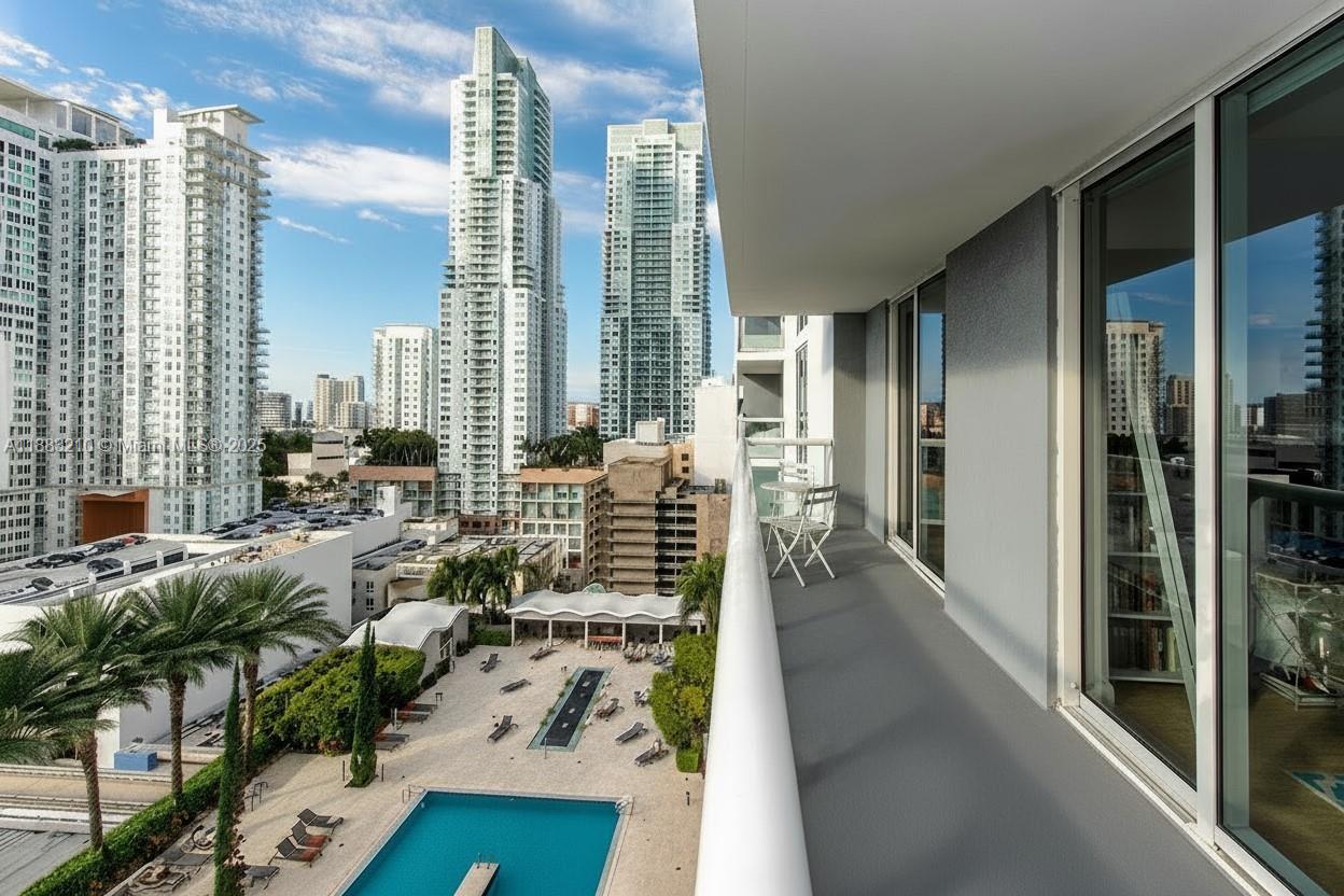 50 BISCAYNE CONDO - Residential Lease