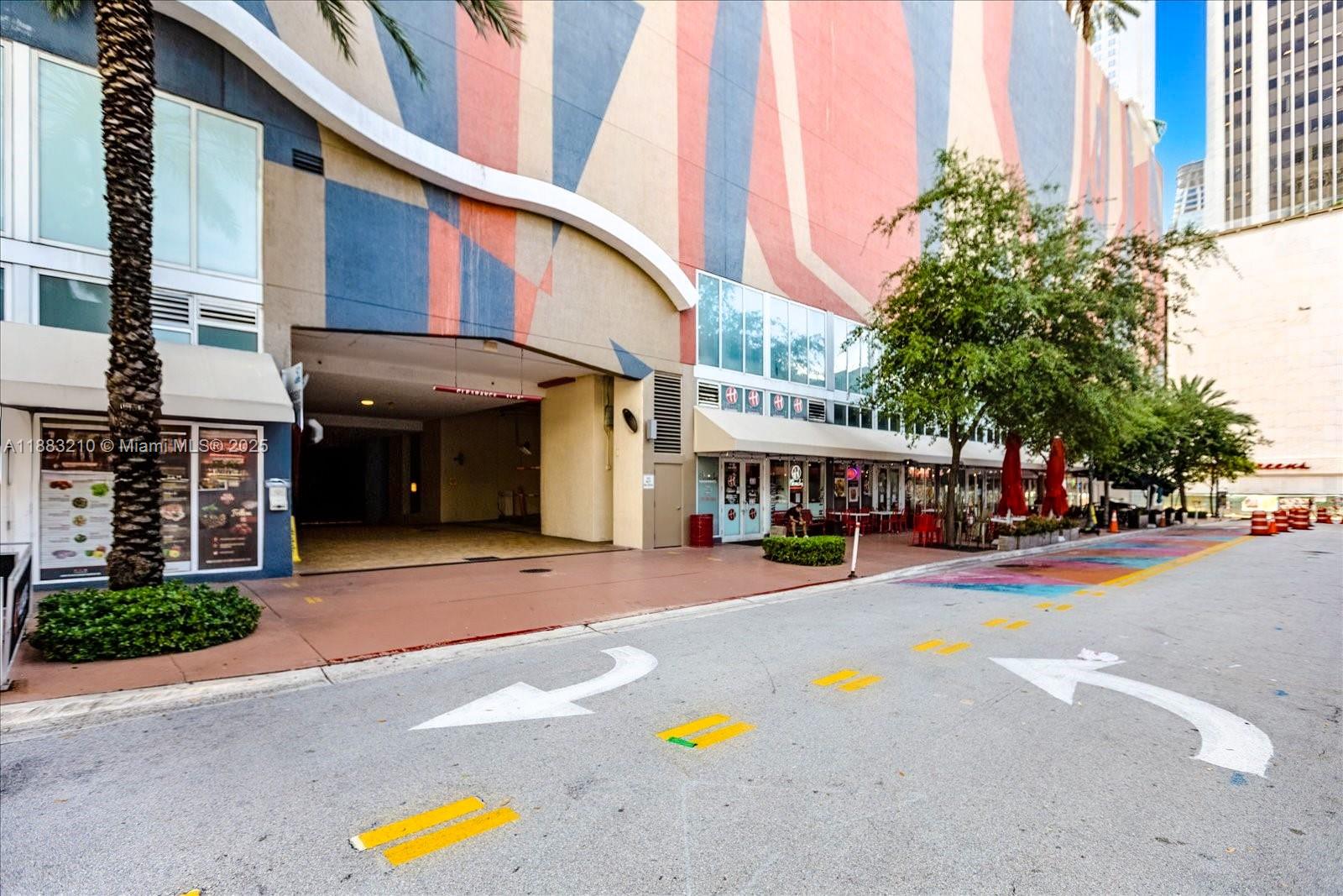 50 BISCAYNE CONDO - Residential Lease