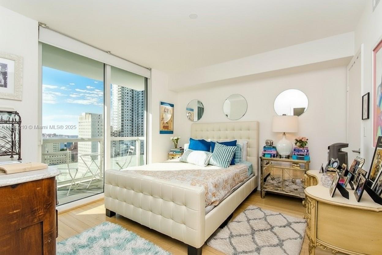 50 BISCAYNE CONDO - Residential Lease