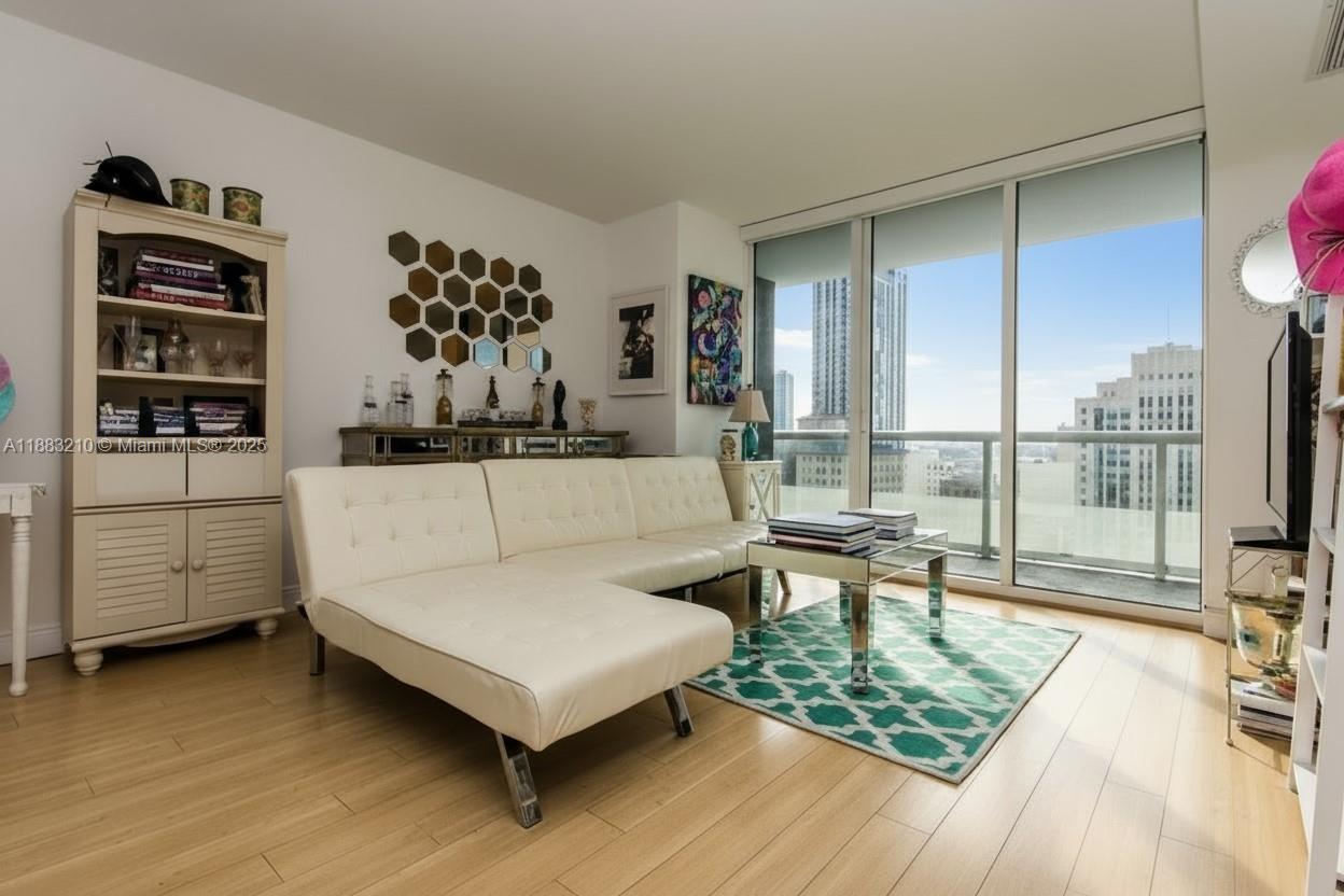 50 BISCAYNE CONDO - Residential Lease