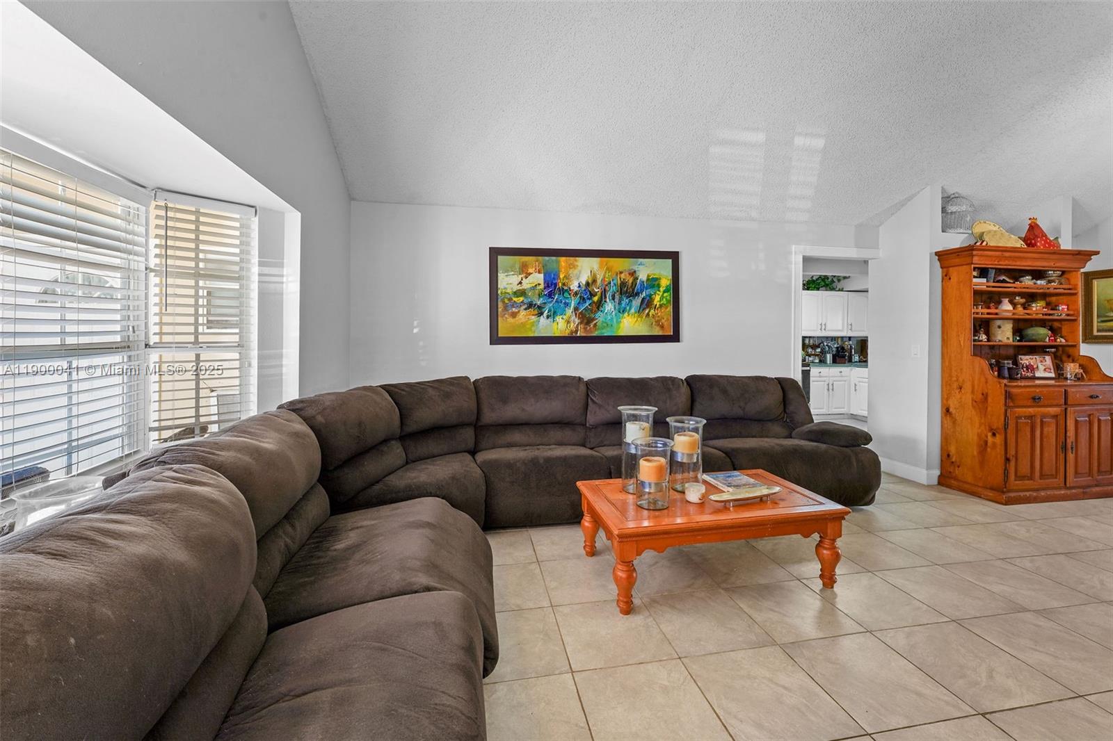 AMERICAN HOMES 1ST ADDN - Residential