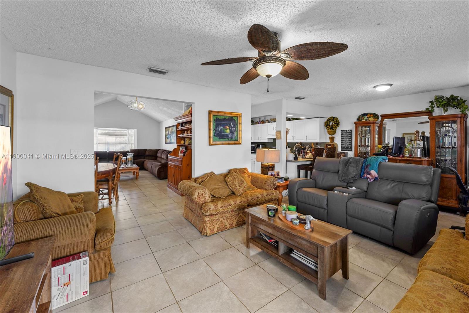 AMERICAN HOMES 1ST ADDN - Residential