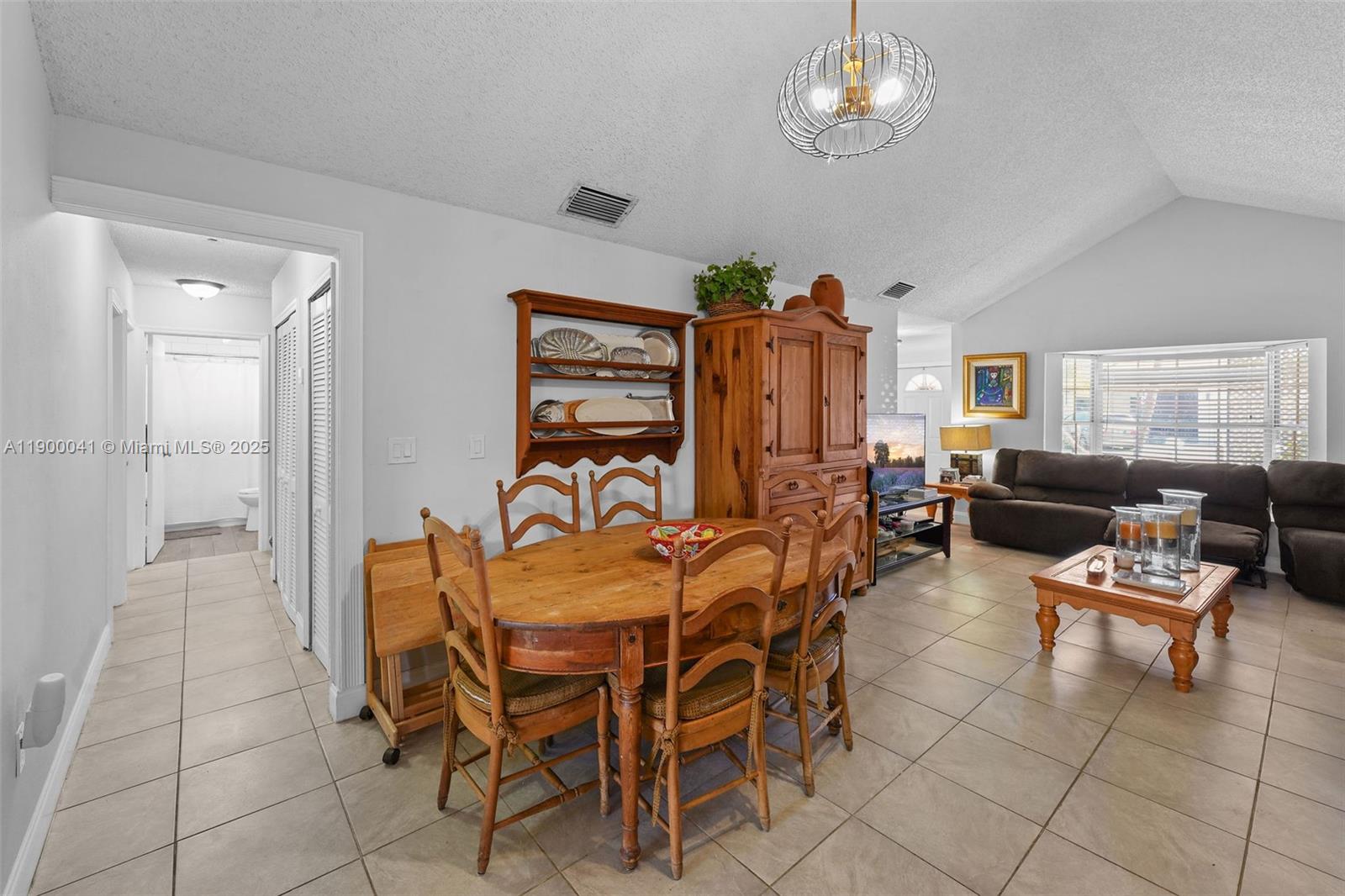 AMERICAN HOMES 1ST ADDN - Residential