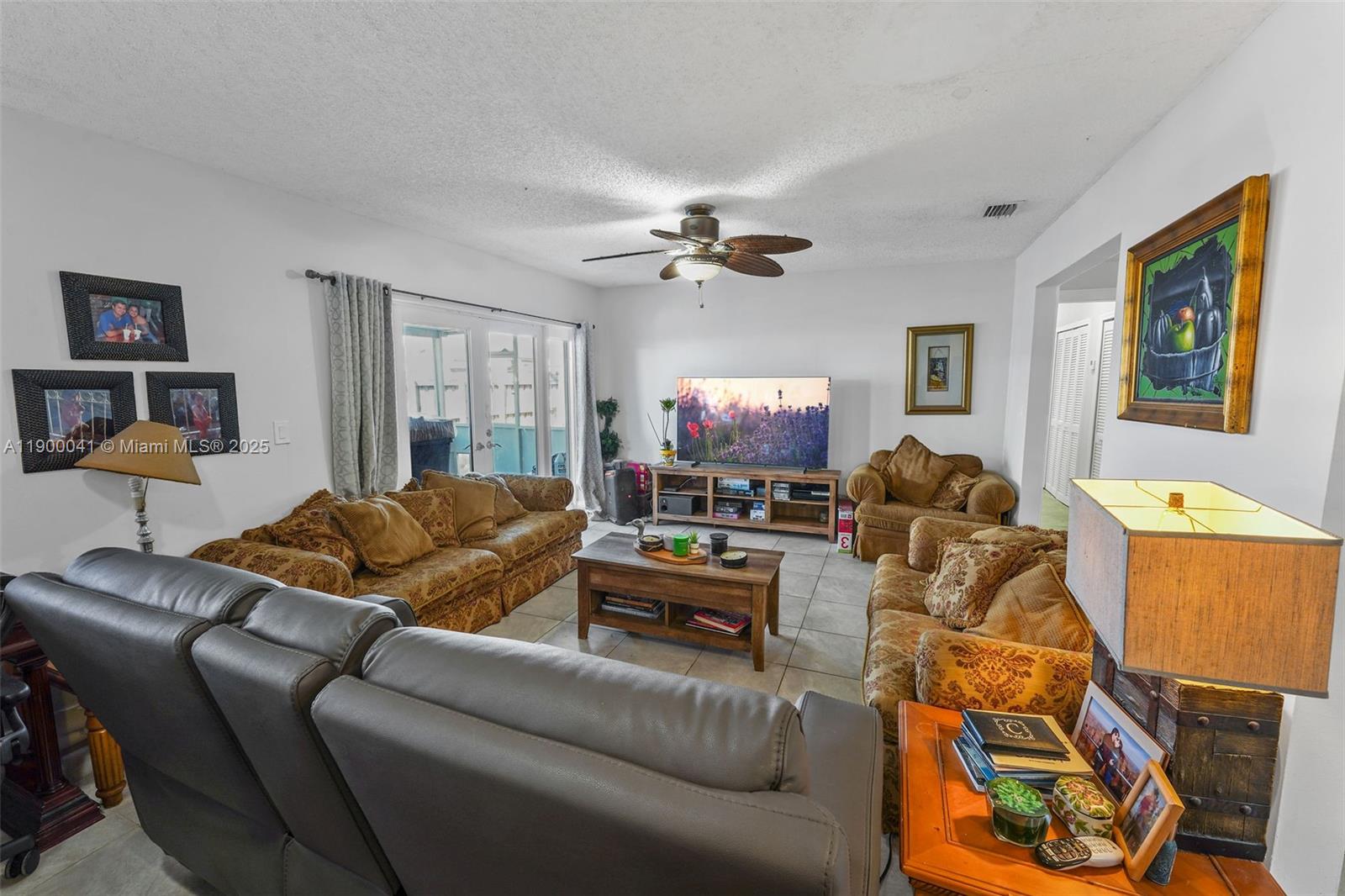 AMERICAN HOMES 1ST ADDN - Residential