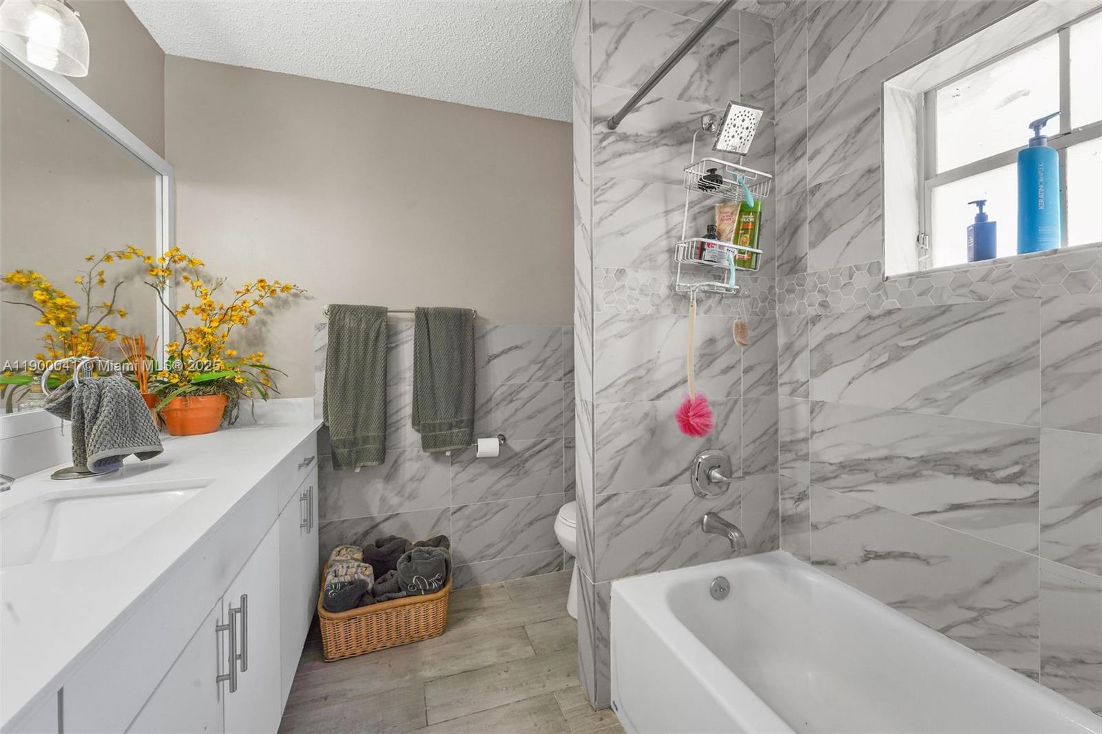 AMERICAN HOMES 1ST ADDN - Residential