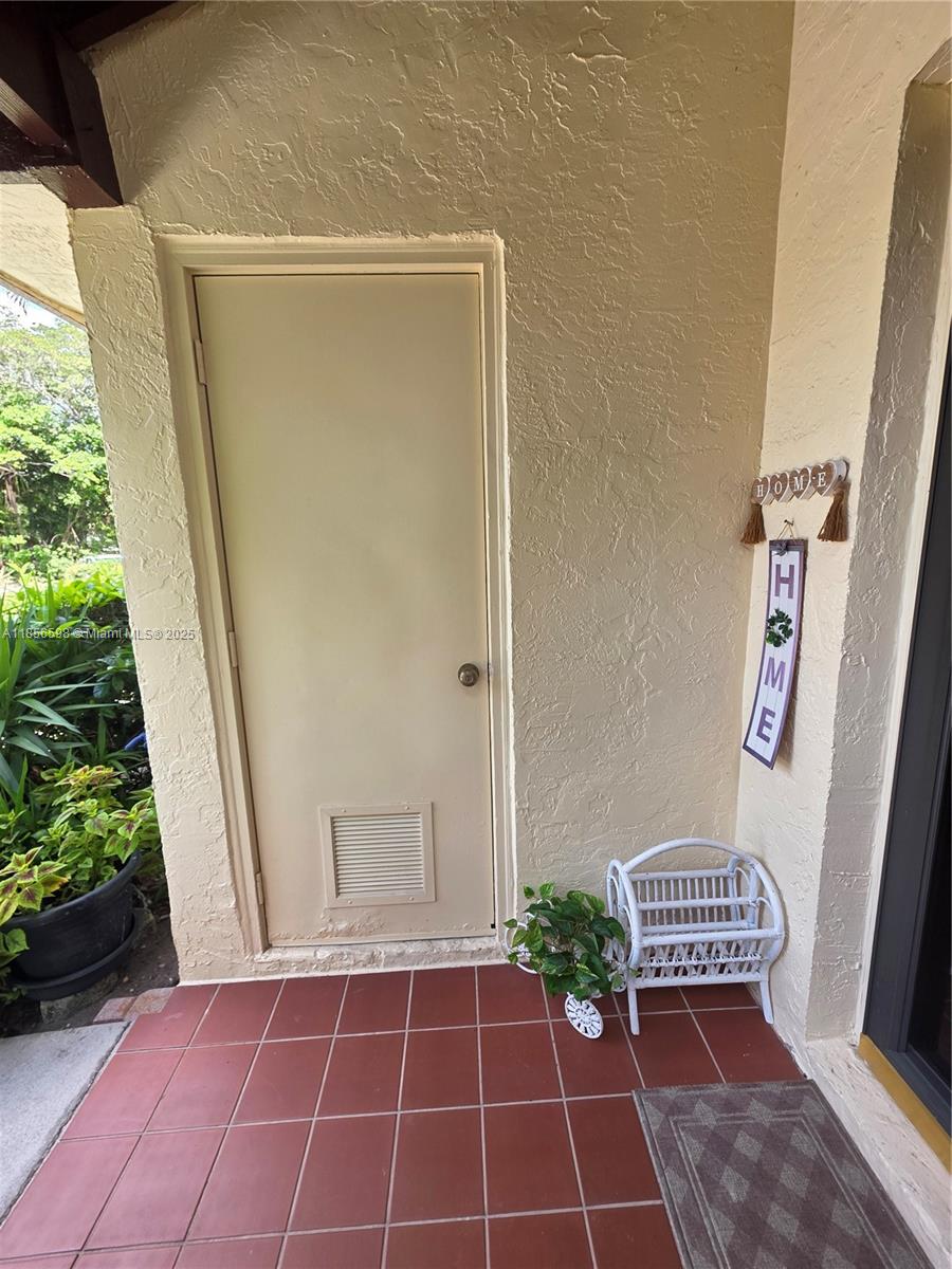 TARTAN COCONUT CREEK PHAS - Residential