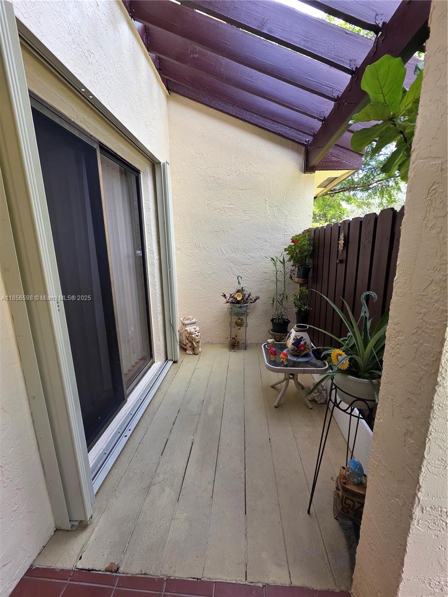 TARTAN COCONUT CREEK PHAS - Residential