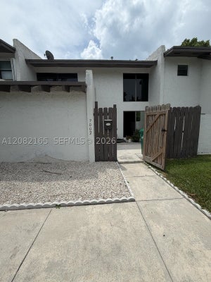 7002 SW 114TH AVE # 7002, MIAMI, FL 33173 - Image 2db57664294f7d54e9442bb228567dca/1229444324