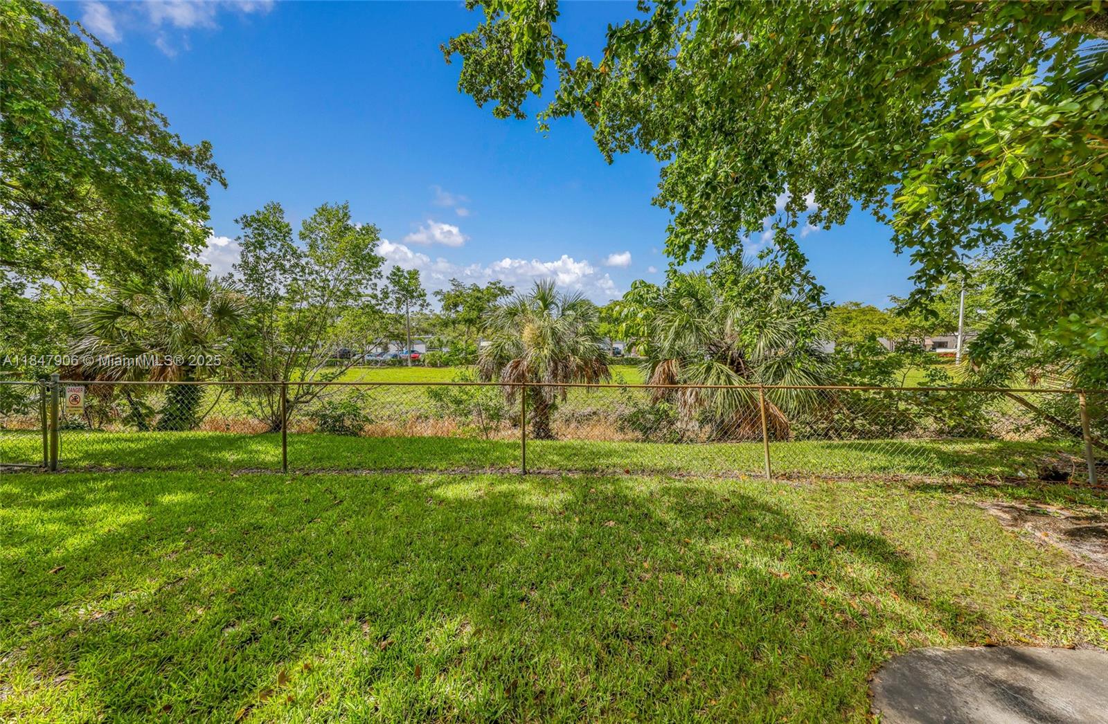 CORAL SPRINGS SUB NO 1 - Residential Income