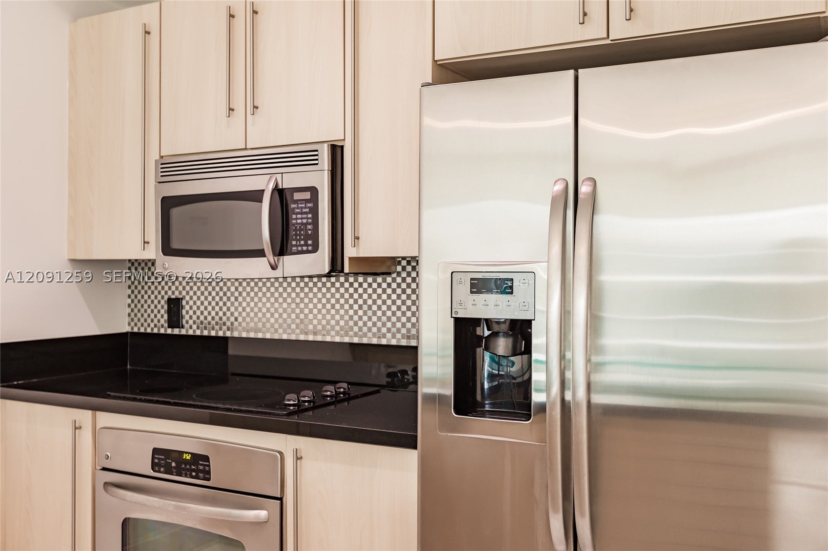 1111 SW 1st Ave 3216