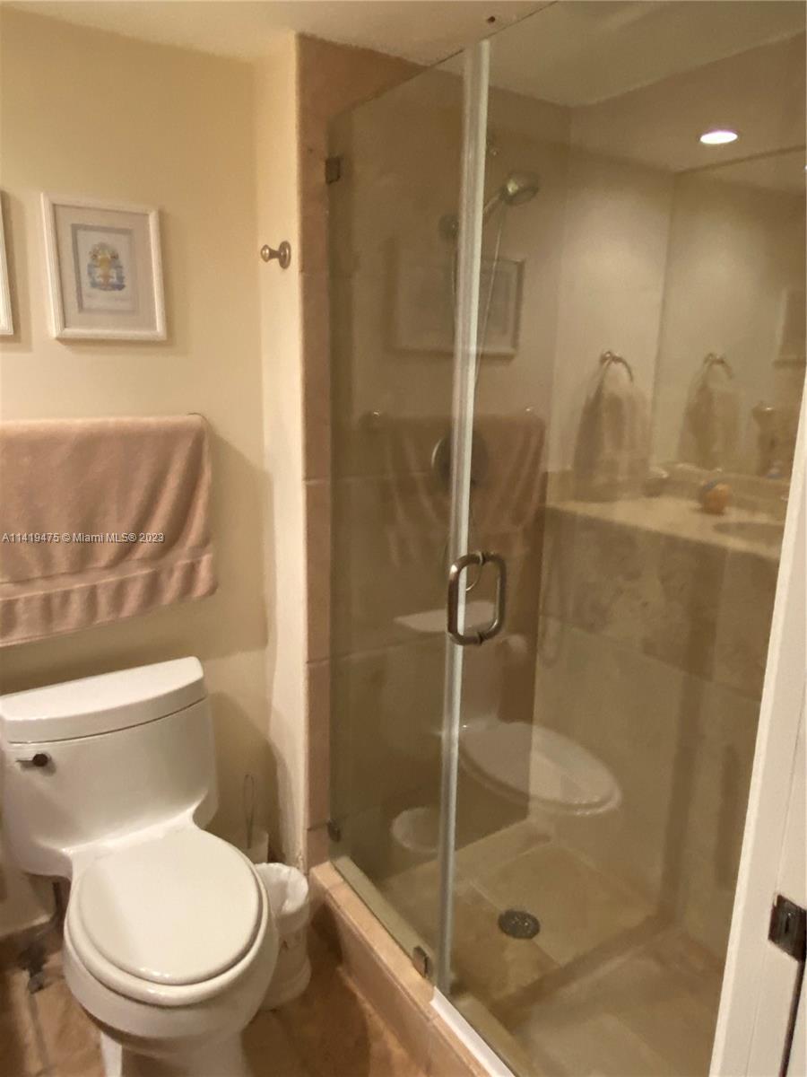 Key Biscayne, Florida 33149, United States, 2 Bedrooms Bedrooms, ,3 BathroomsBathrooms,Residential,Active,72192