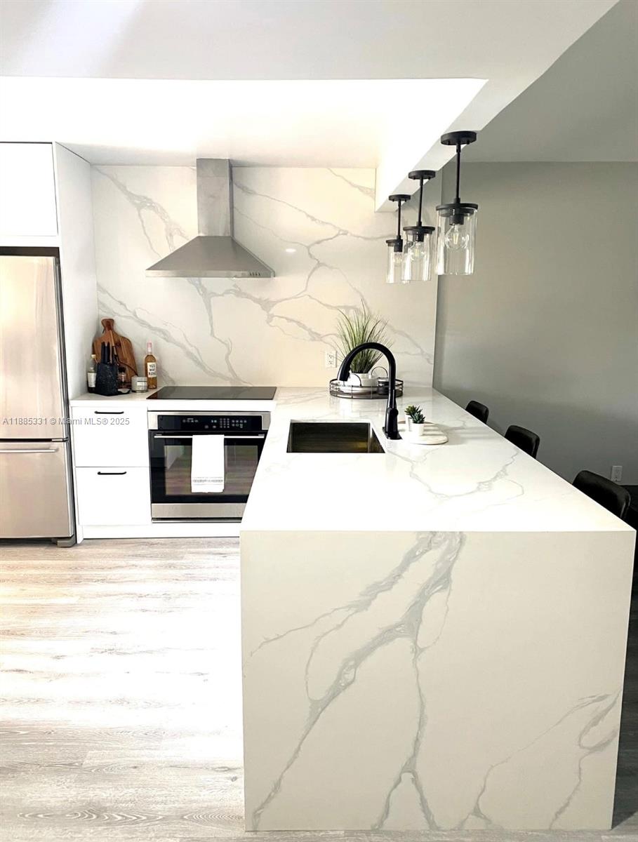 WESTON LAKES 21 INC CONDO - Residential Lease
