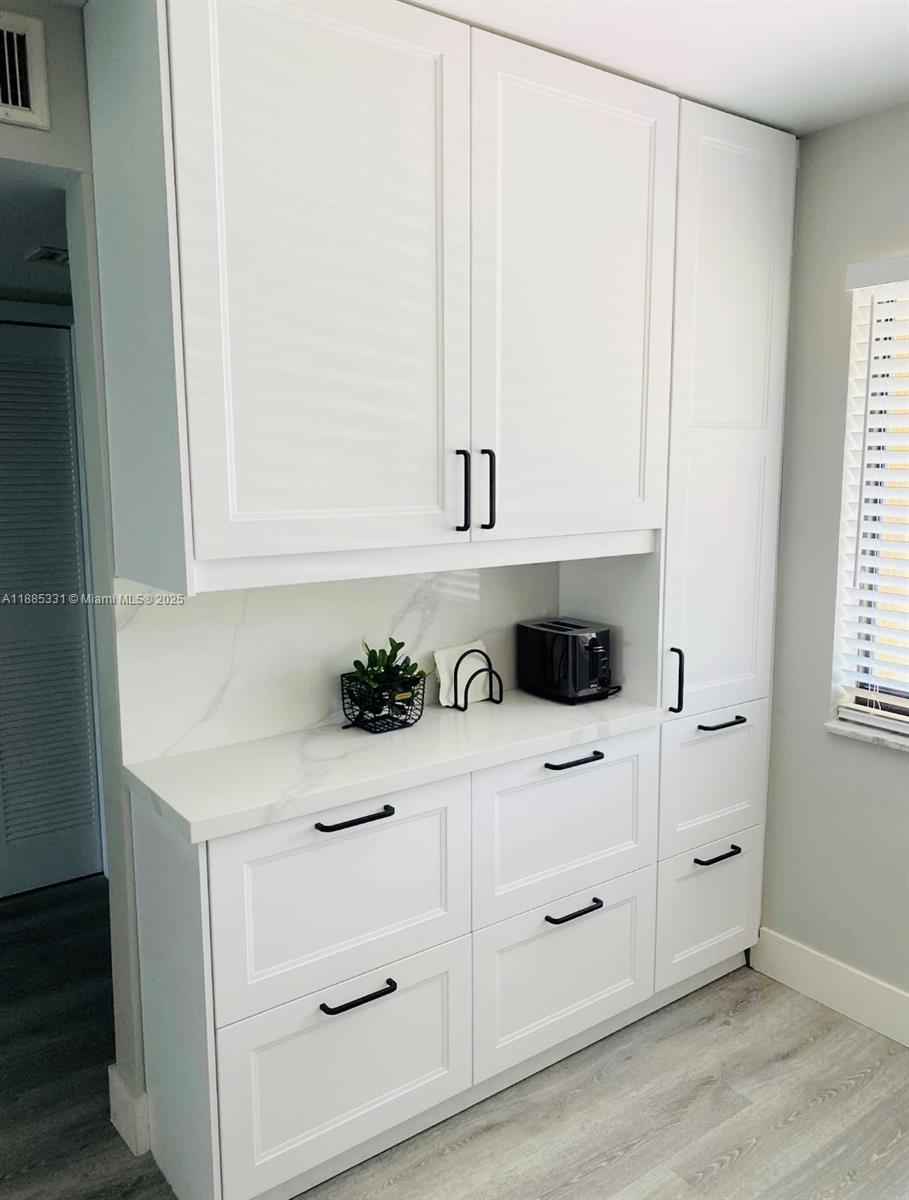 WESTON LAKES 21 INC CONDO - Residential Lease