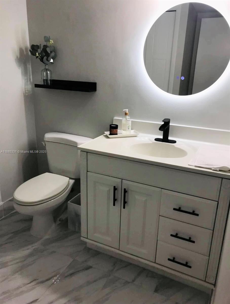 WESTON LAKES 21 INC CONDO - Residential Lease