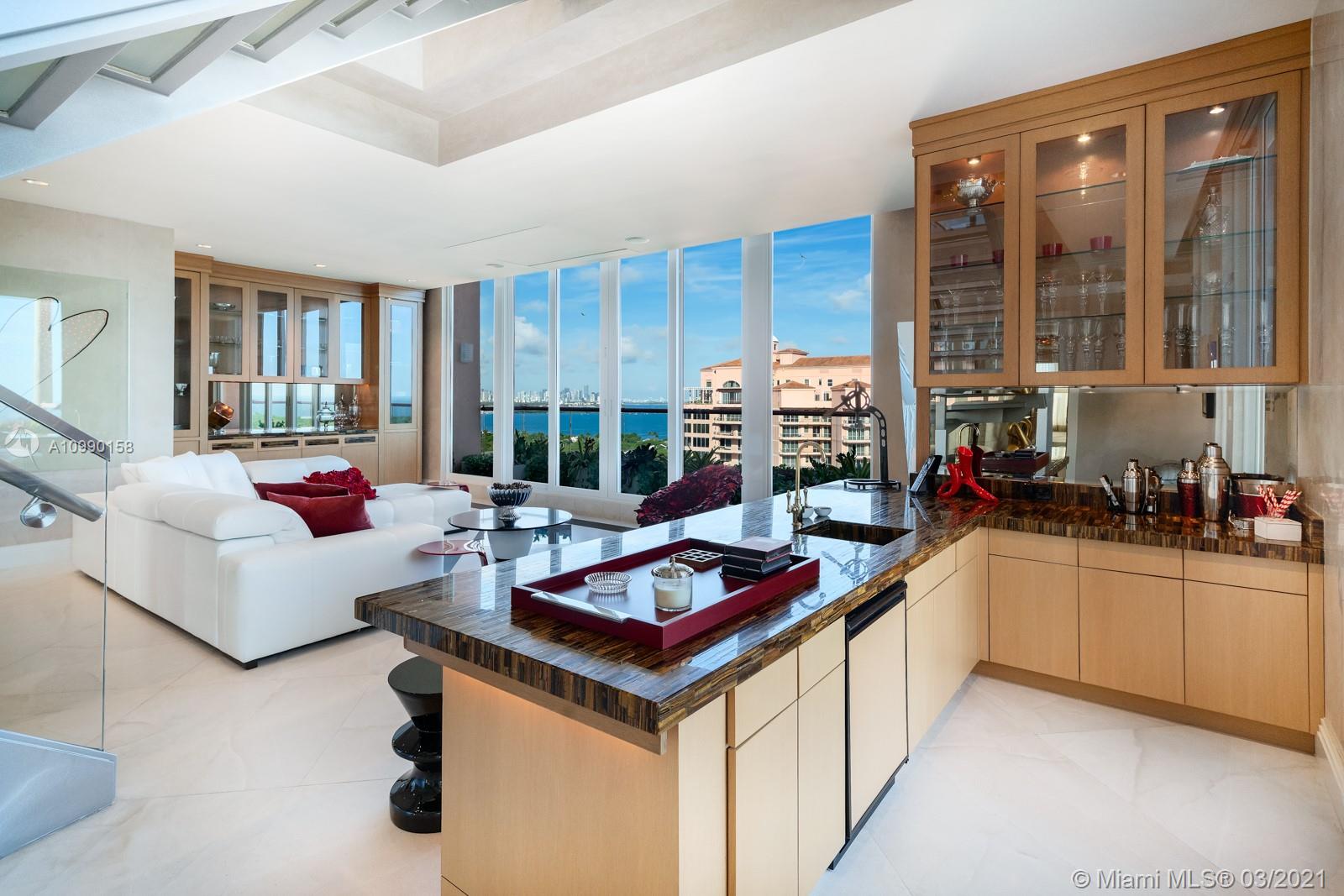 THE GABLES CLUB - Residential