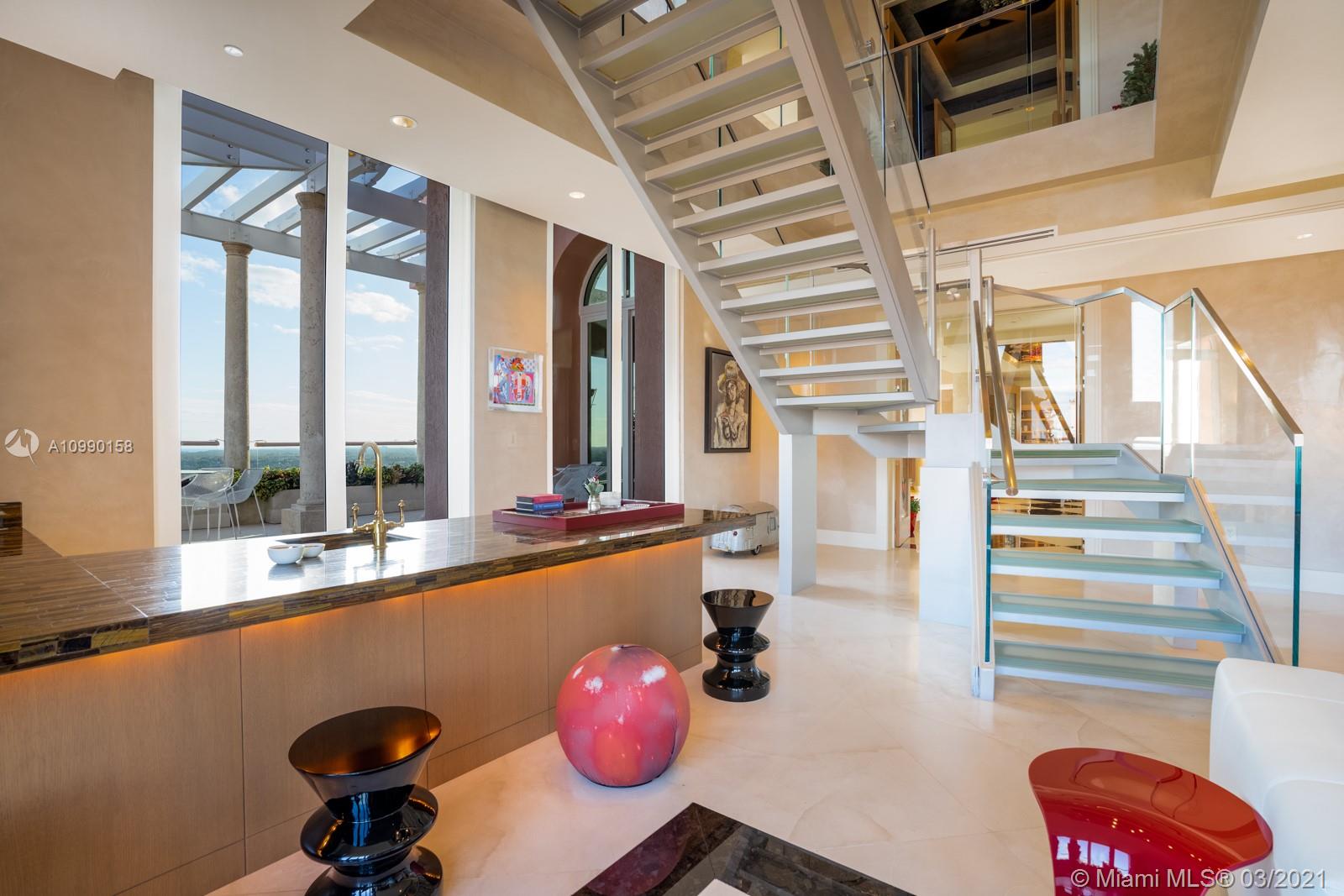 THE GABLES CLUB - Residential