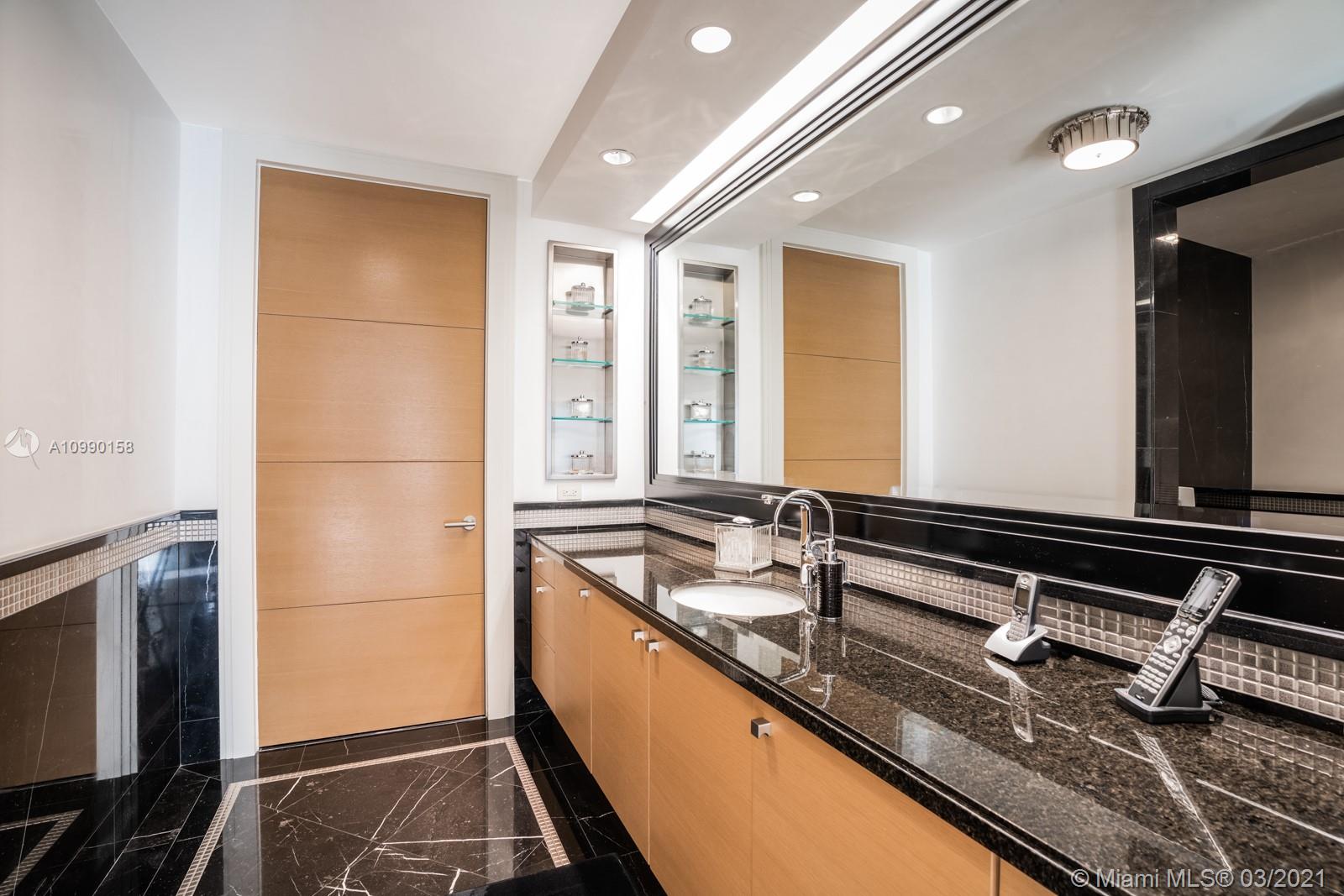 THE GABLES CLUB - Residential