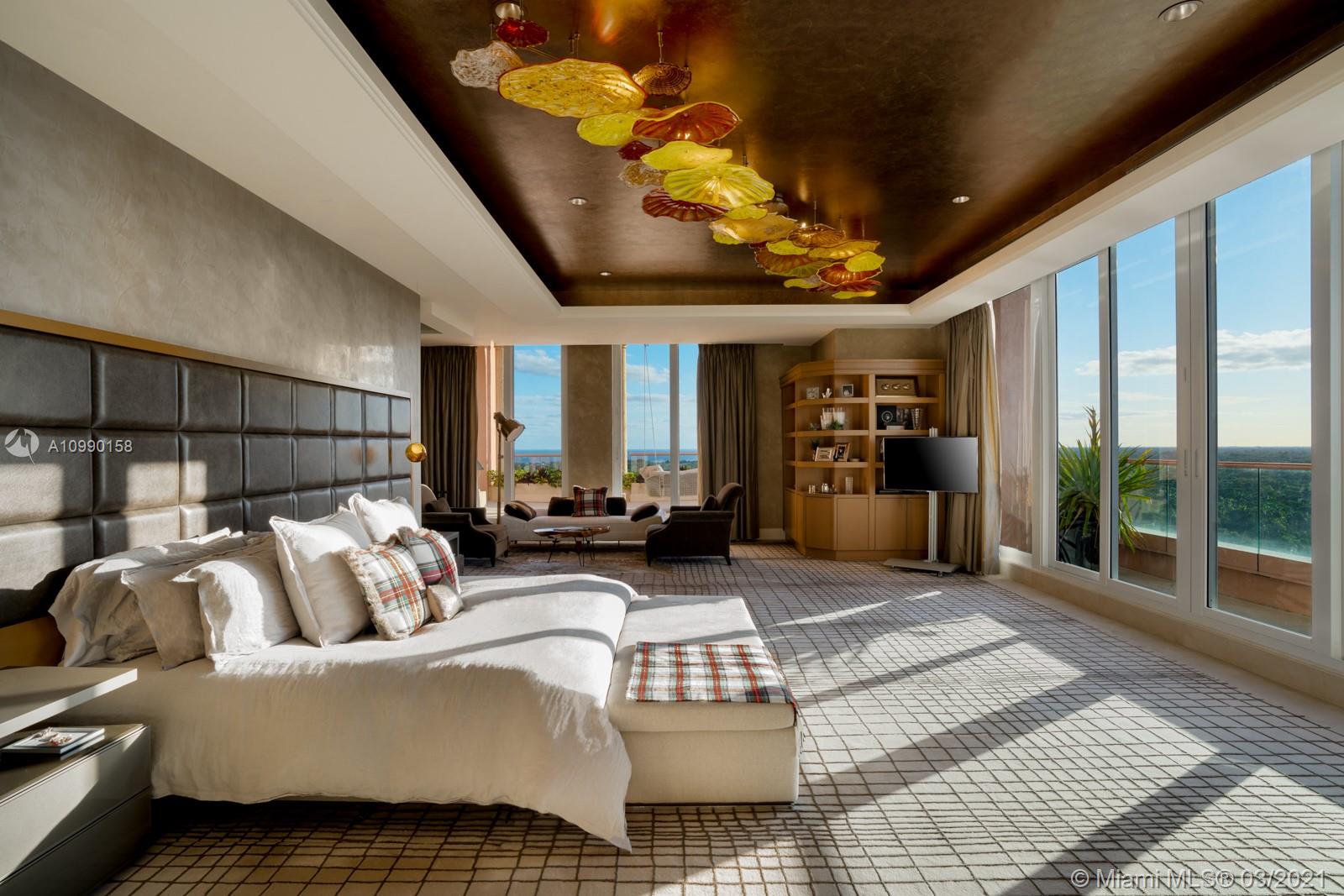 THE GABLES CLUB - Residential