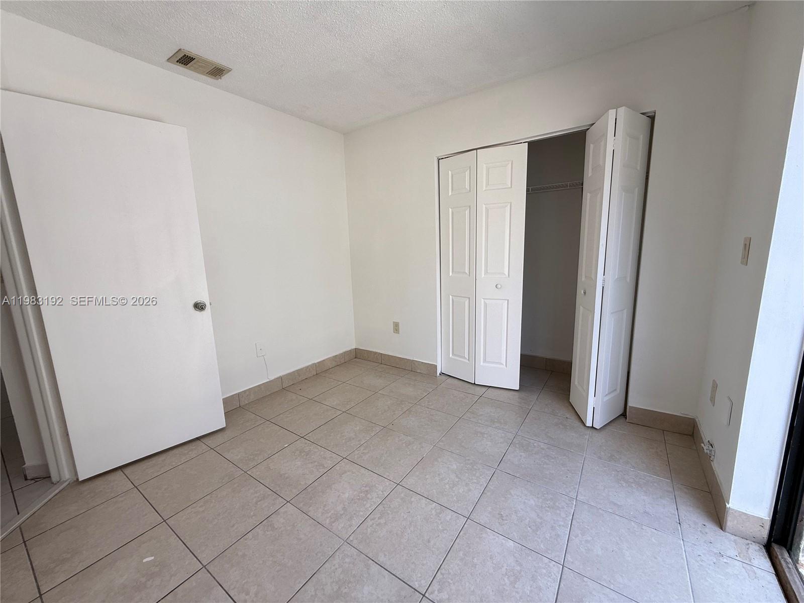 ARISTOTLE SUB PHASE IV - Residential Lease