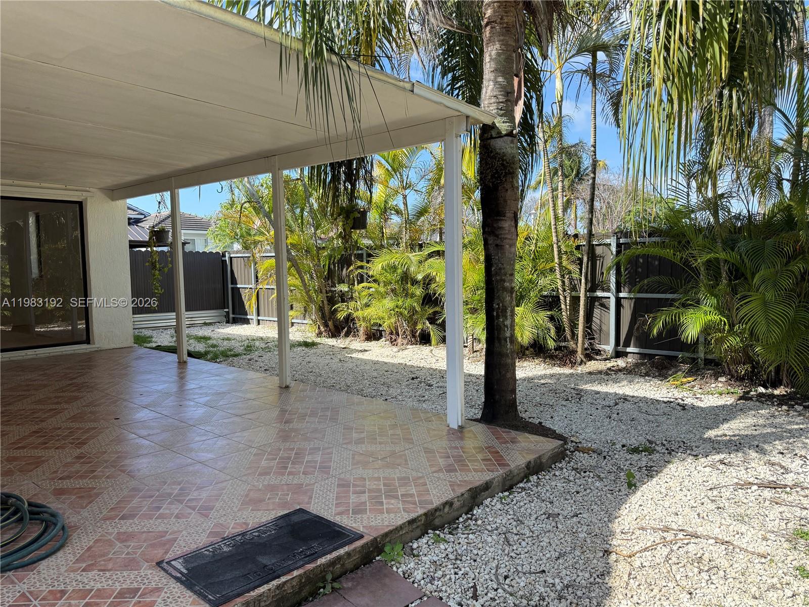 ARISTOTLE SUB PHASE IV - Residential Lease