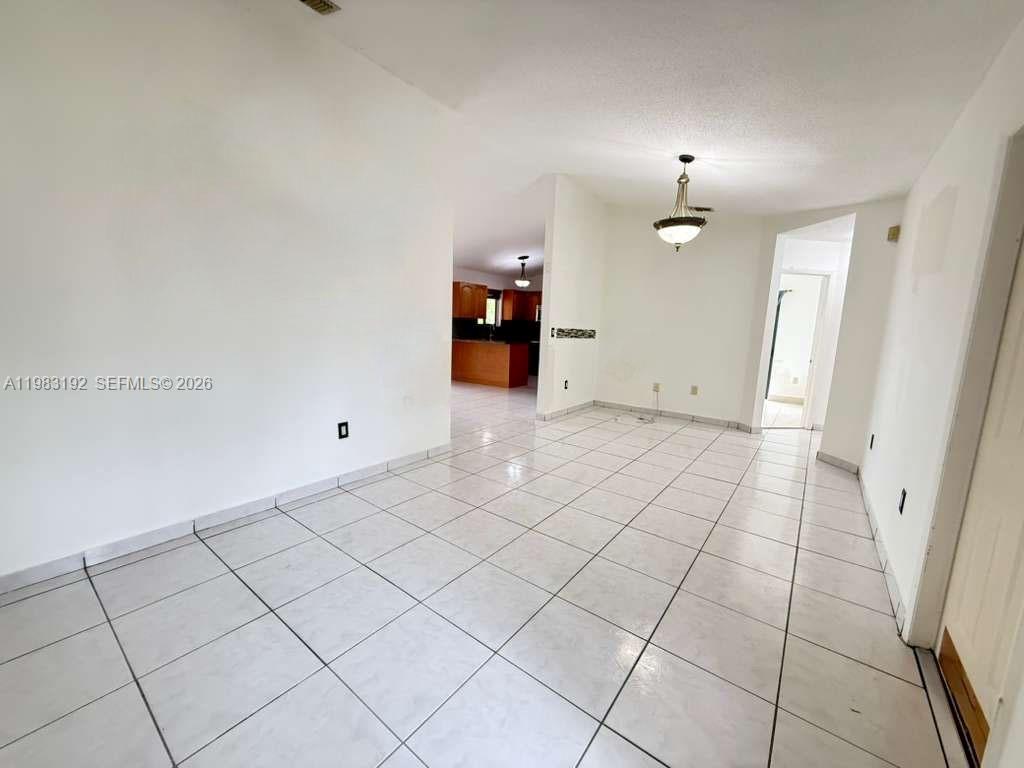 ARISTOTLE SUB PHASE IV - Residential Lease