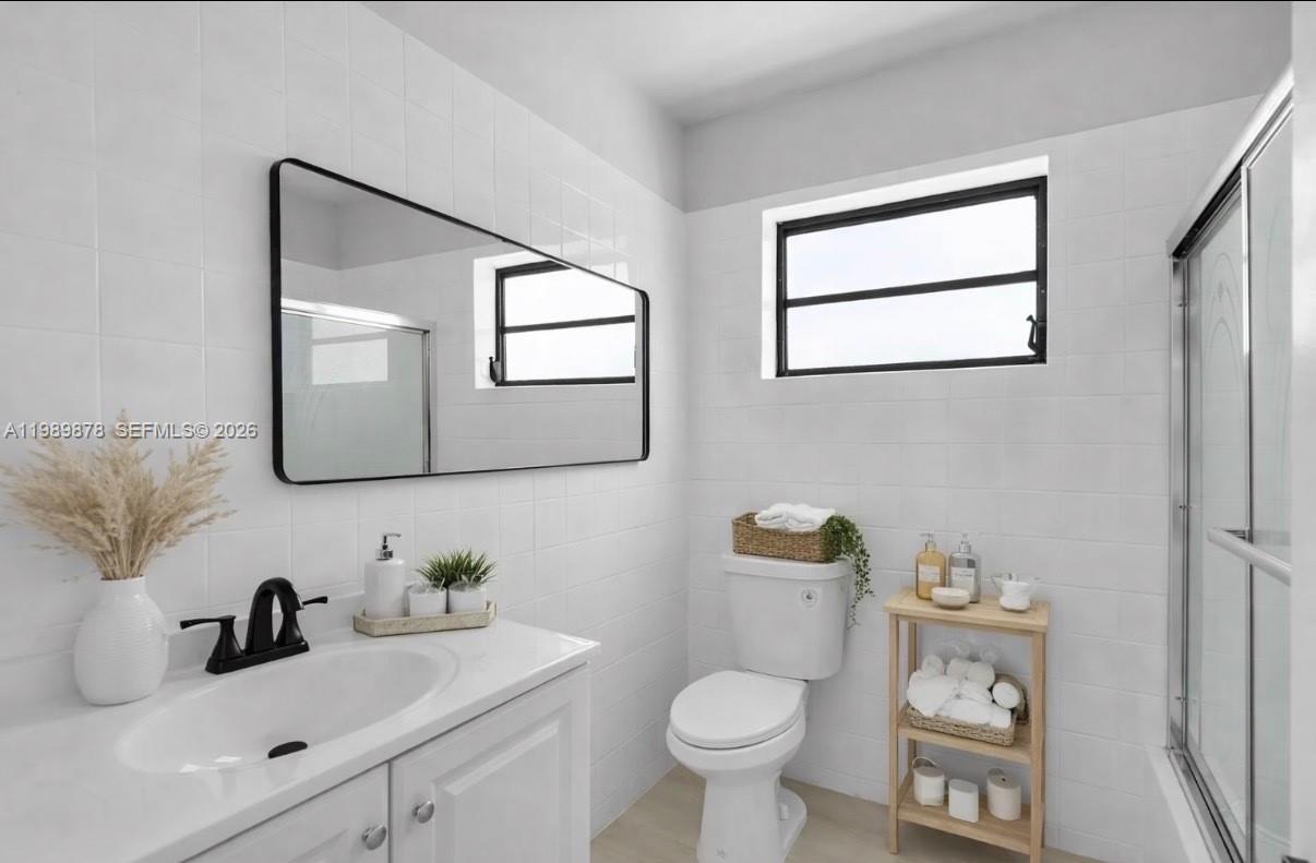 INGLESIDE PARK - Residential