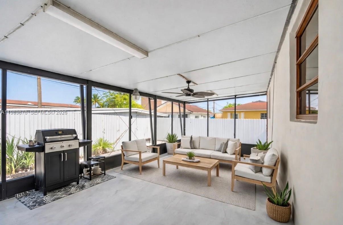 INGLESIDE PARK - Residential