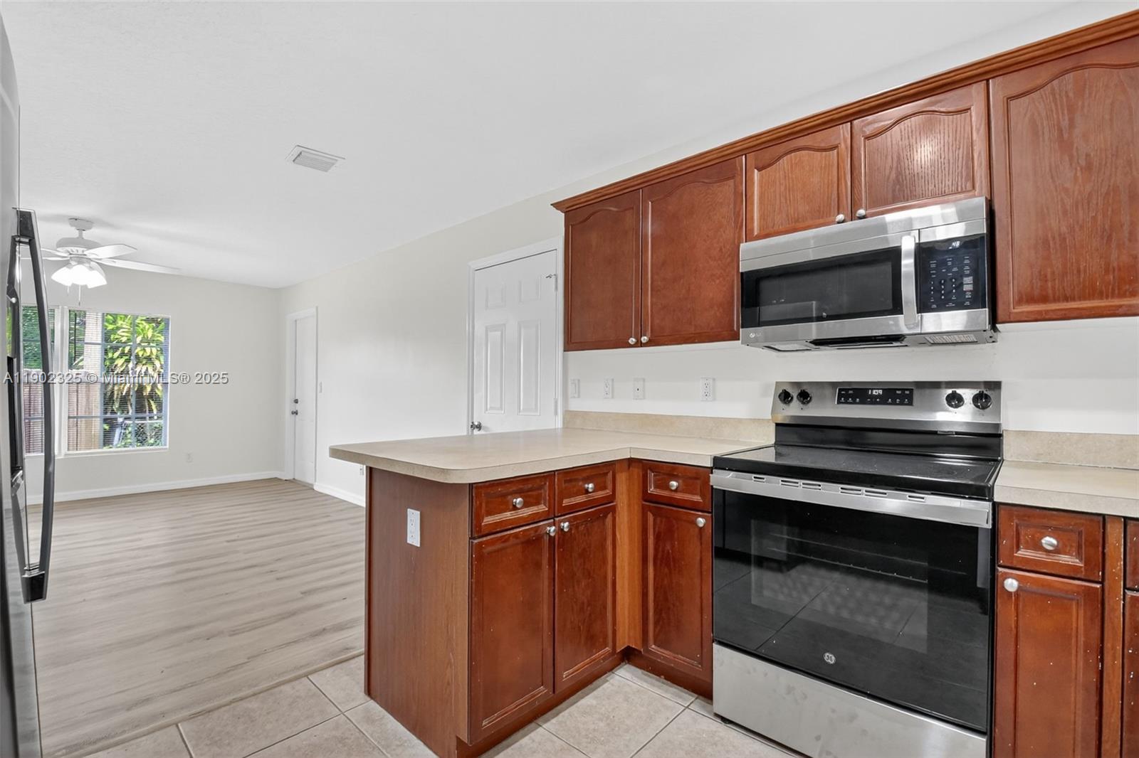 DOVE LANDING CONDO - Residential Lease