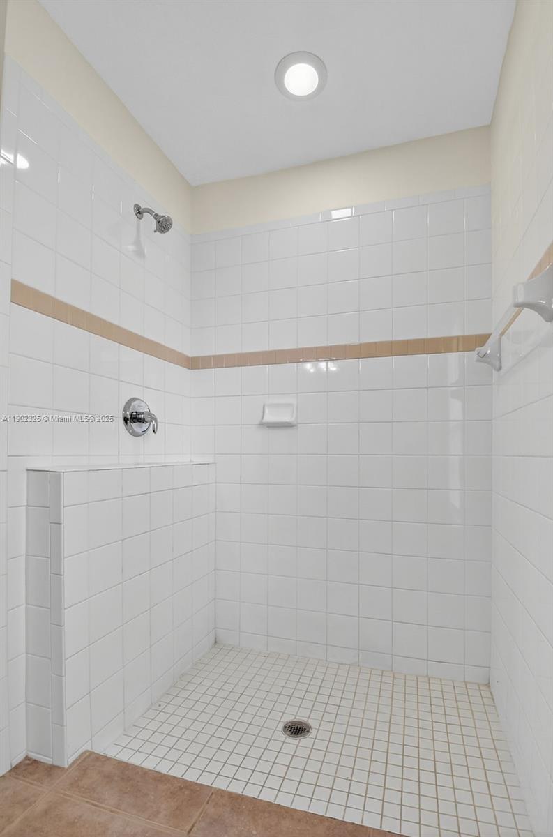 DOVE LANDING CONDO - Residential Lease