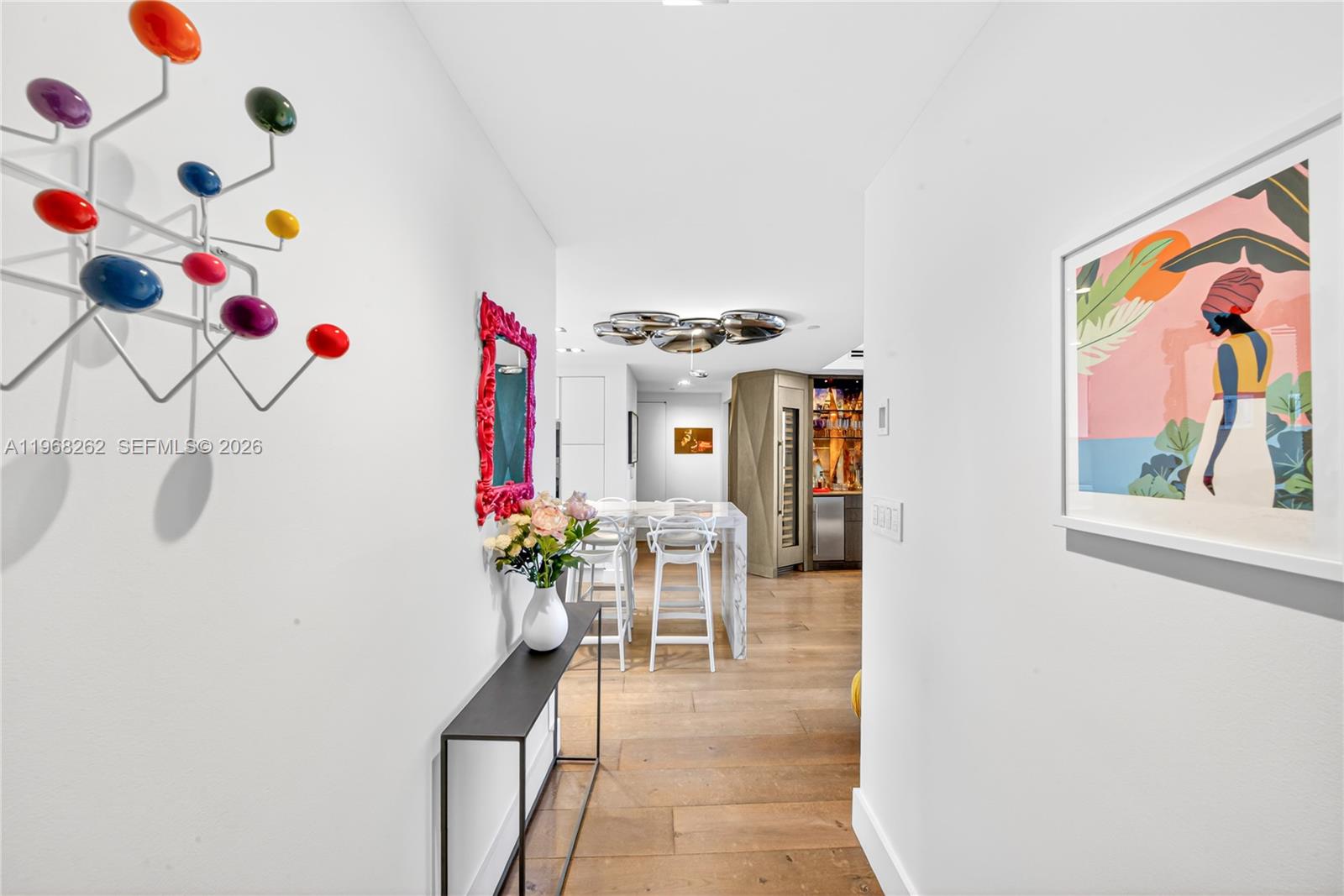 BLUE CONDO - Residential