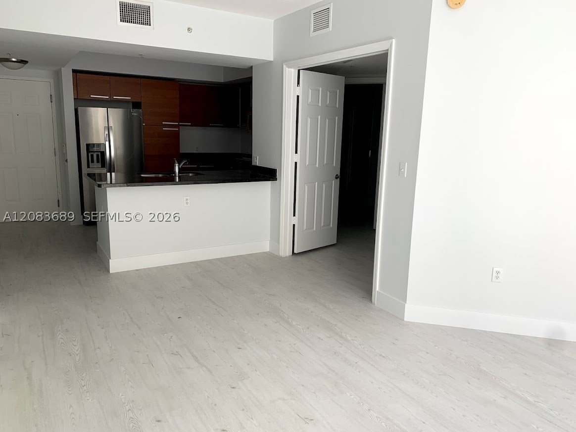 2030 S Douglas Rd 521