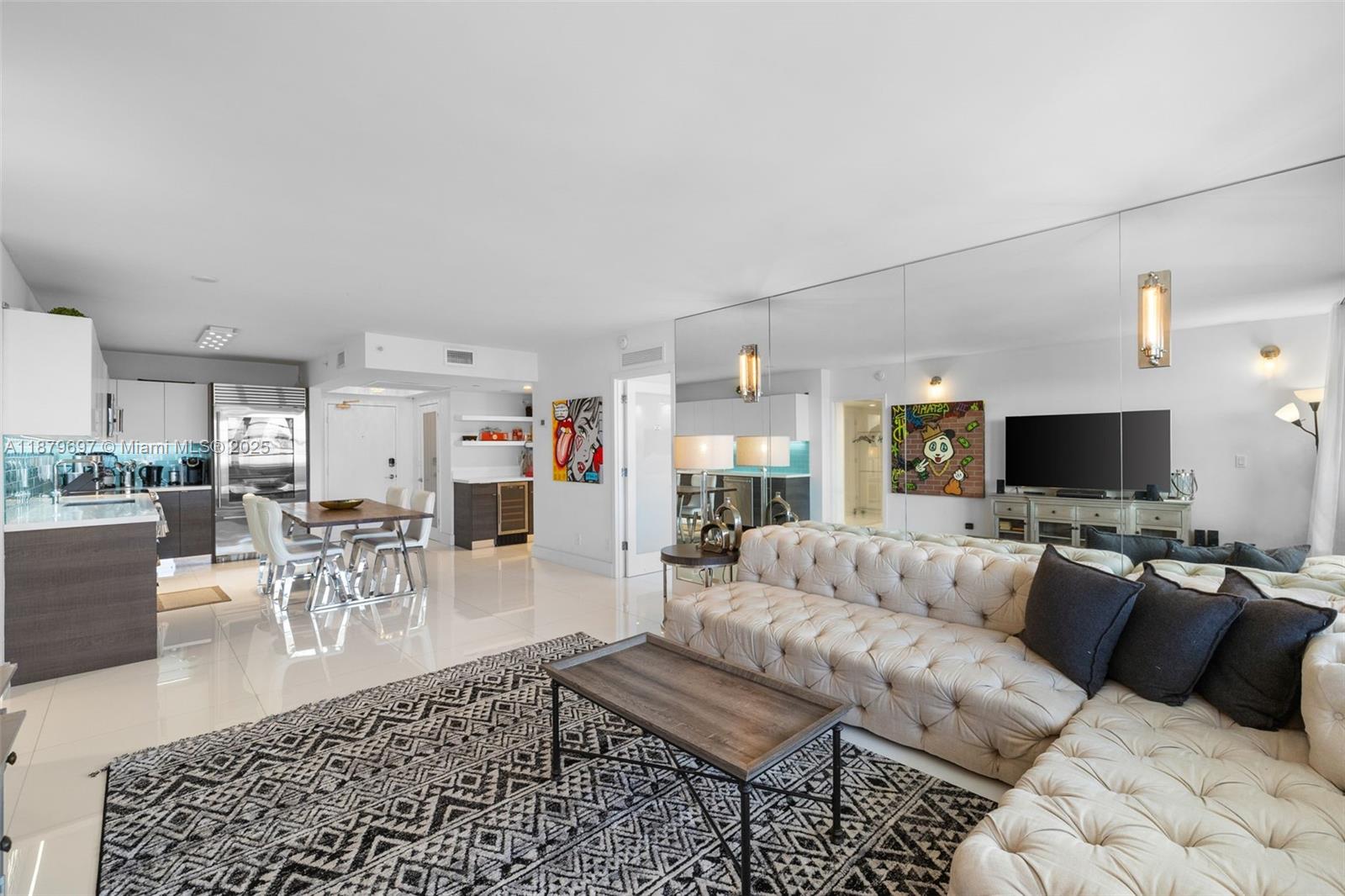 THE DECOPLAGE CONDO - Residential