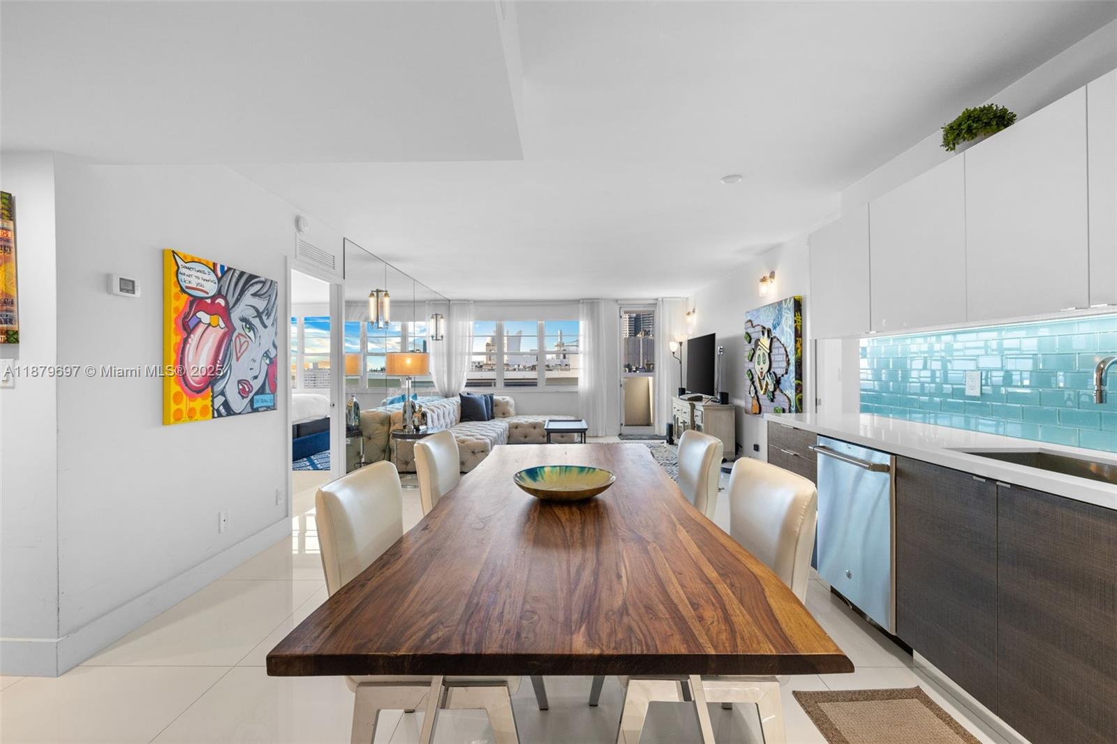 THE DECOPLAGE CONDO - Residential
