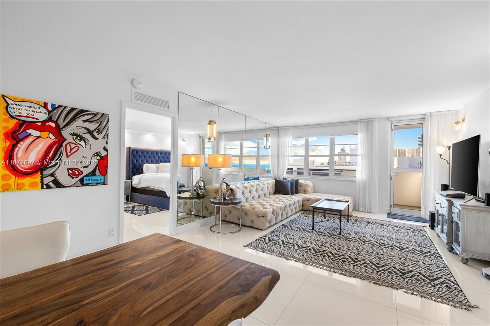 THE DECOPLAGE CONDO - Residential