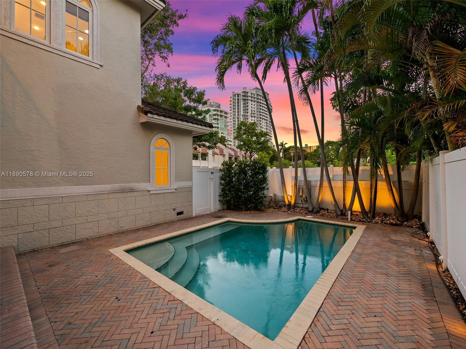COLEE HAMMOCK - Residential