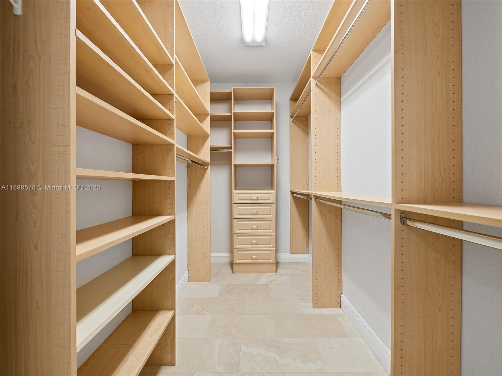 COLEE HAMMOCK - Residential