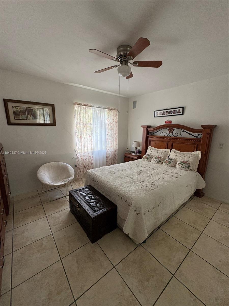 168 NW 39th St