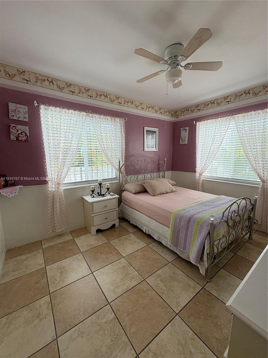 168 NW 39th St