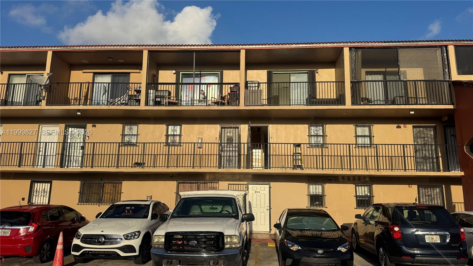 2319 W 60th St D203 - Image 1